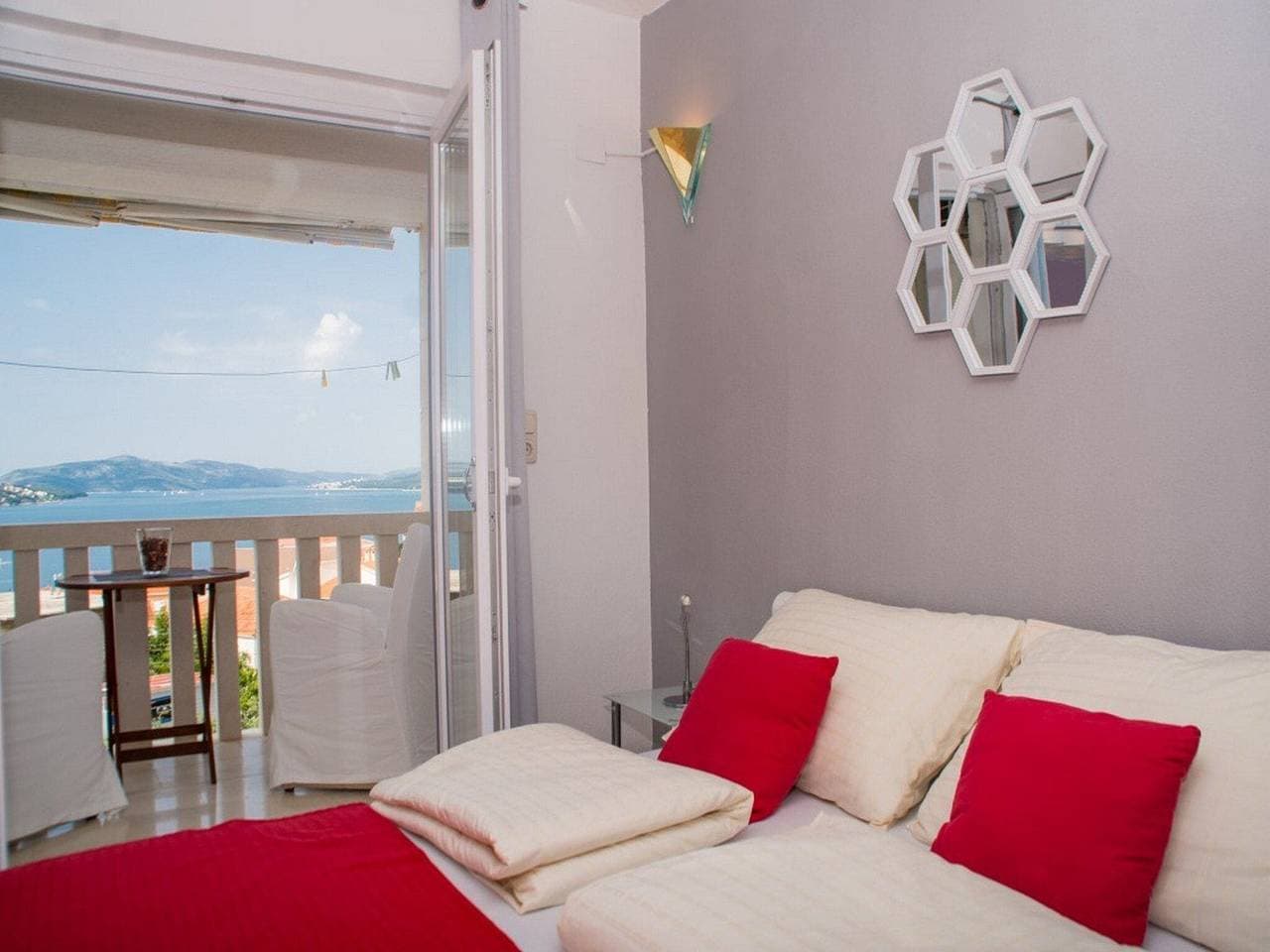Foto 5 von 35: Villa Stil - Studio Apartment with Balcony and Sea View 103