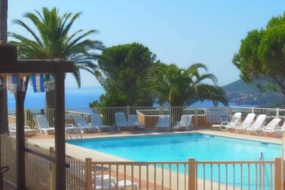 Apt F2Domain gepflegten geschlossenen herrlichen Blick auf das Meer und Estérel großen Swimmingpool,... 1