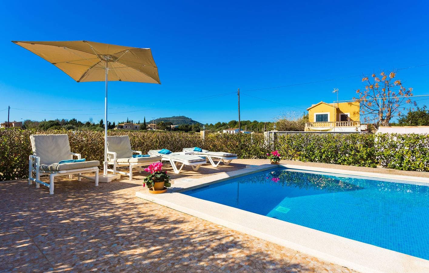 Foto 4 von 41: Luxuriöses Strandapartment mit Pool und Terrasse