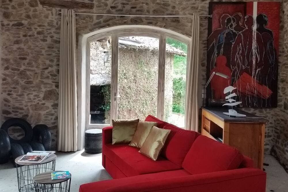 Foto 5 von 30: Hervorragendes Künstlerstudio-Loft in einer ruhigen alten Mühle auf dem Monts du Lyonnais