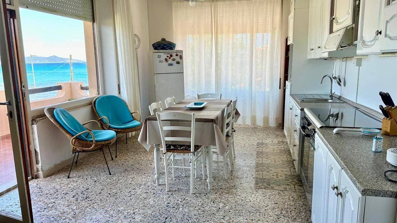 Foto 13 von 37: Two-Bedroom Apartment with Sea View