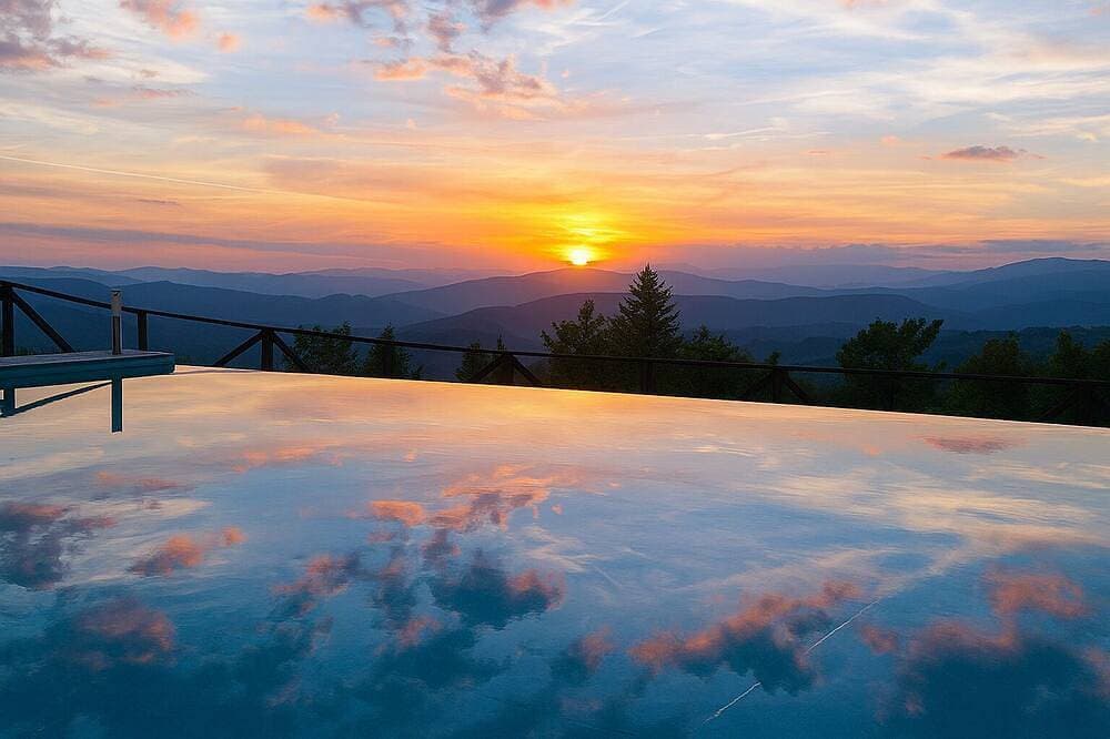 Foto 11 von 30: Toskanische Villa mit Infinity-Salzpool und beheiztem Whirlpool mit atemberaubender Aussicht