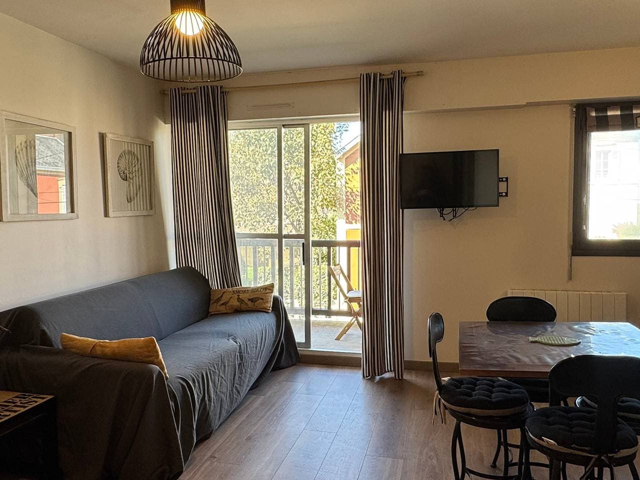 Foto 2 von 12: 2-Zi-Wohnung, Meerblick, Haustiere erlaubt, Parkplatz