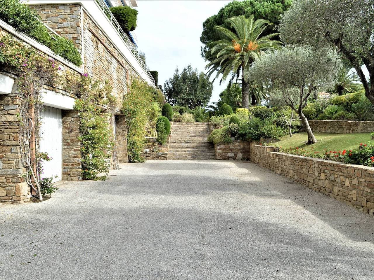 Foto 8 von 18: Klimatisiertes Studio am Strand mit Terrasse und privatem Pool in Cavalaire, für 4 Personen