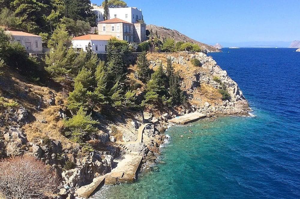 Luxury 3 room seaside stone villa 1