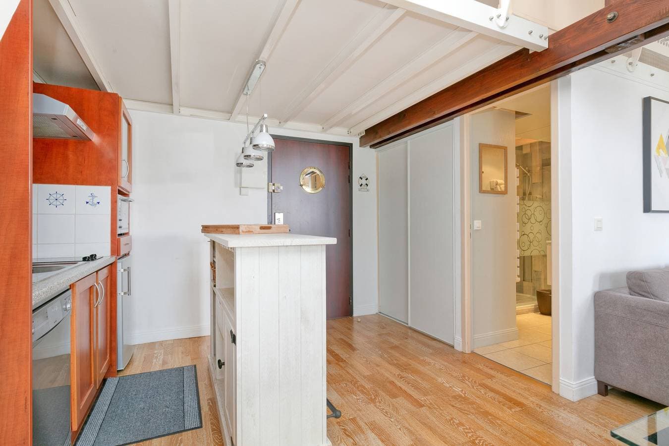Foto 8 von 29: Ferienwohnung 'Appartement Face Mer Et Piscine' mit Meerblick, Gemeinschaftspool und WLAN