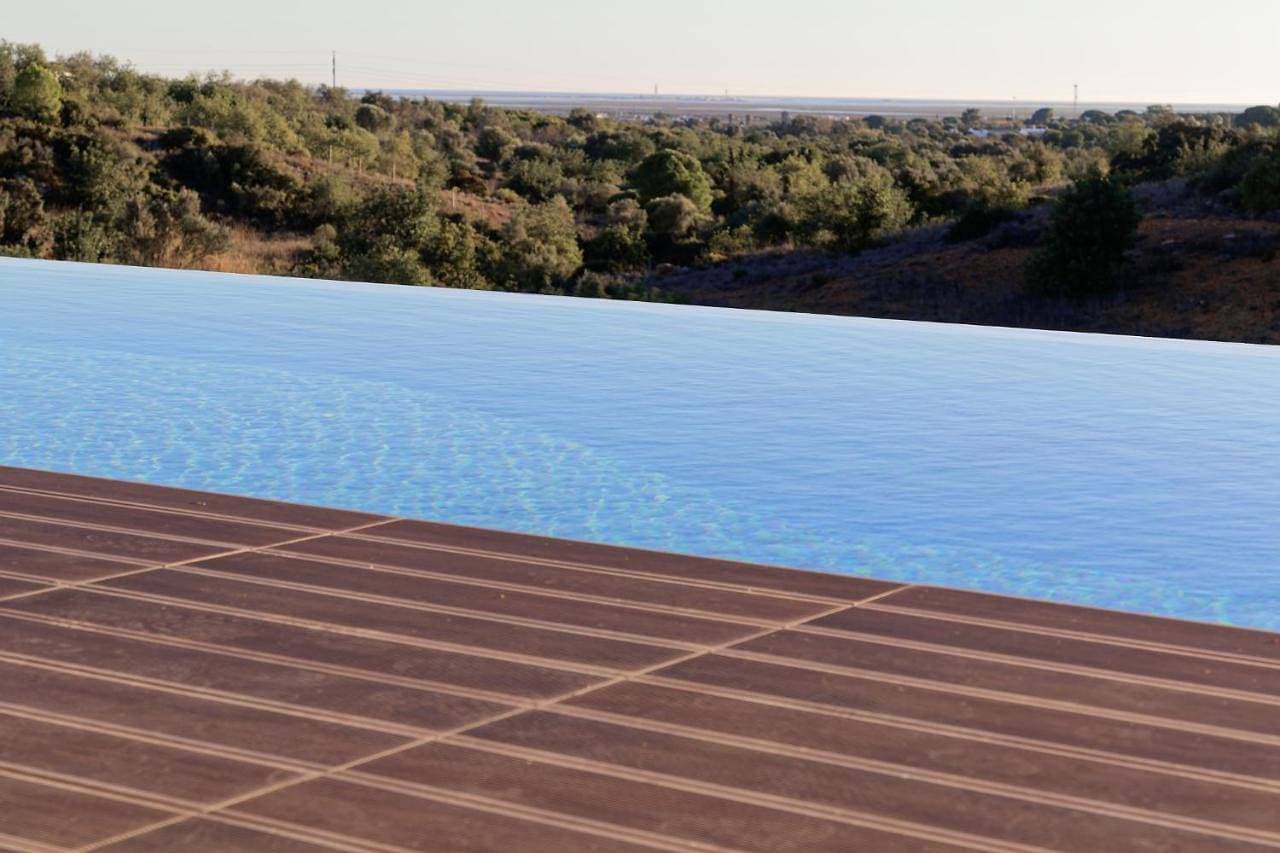 Tower Villa w Infinity Pool 1