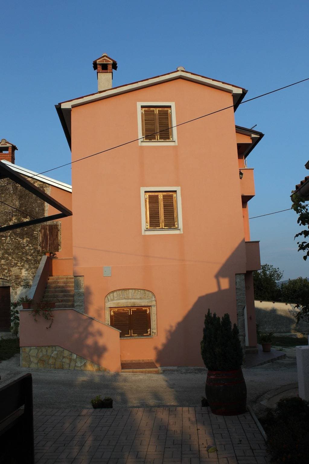 Foto 4 von 48: 4-Zimmer-Ferienwohnung mit Balkon Motovun - Bataji, Sredisnja Istra -a