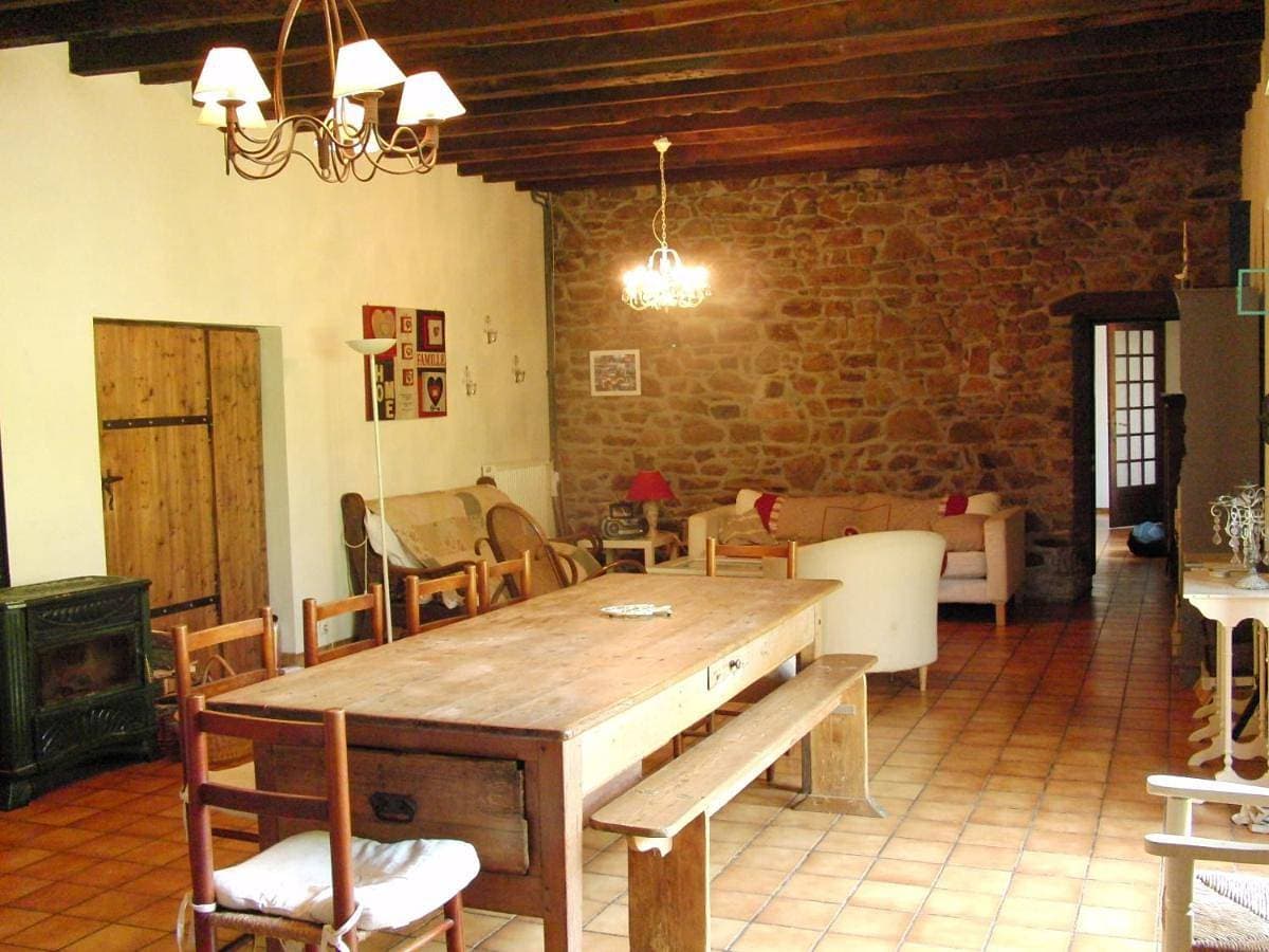 Foto 3 von 28: Seven-Bedroom House