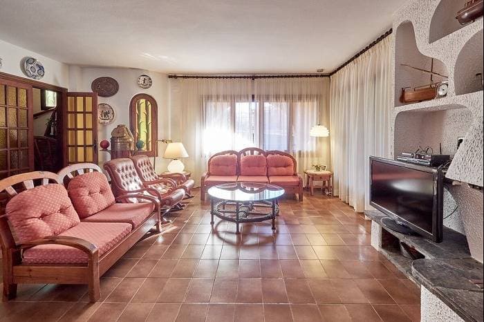 Foto 9 von 48: Ferienwohnung für 8 Personen mit Balkon