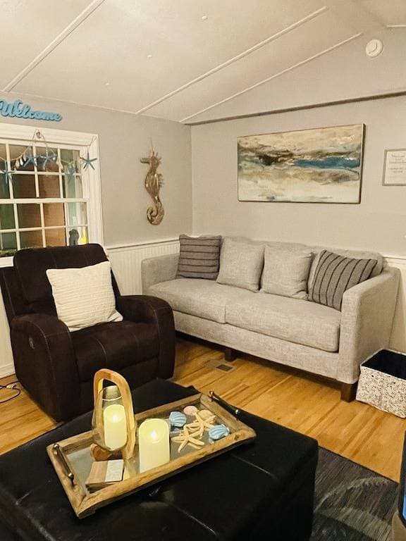 Foto 6 von 50: Charming Waterfront Canal Home in beautiful Old Homosassa! 5 Kayaks, Dock, Bikes