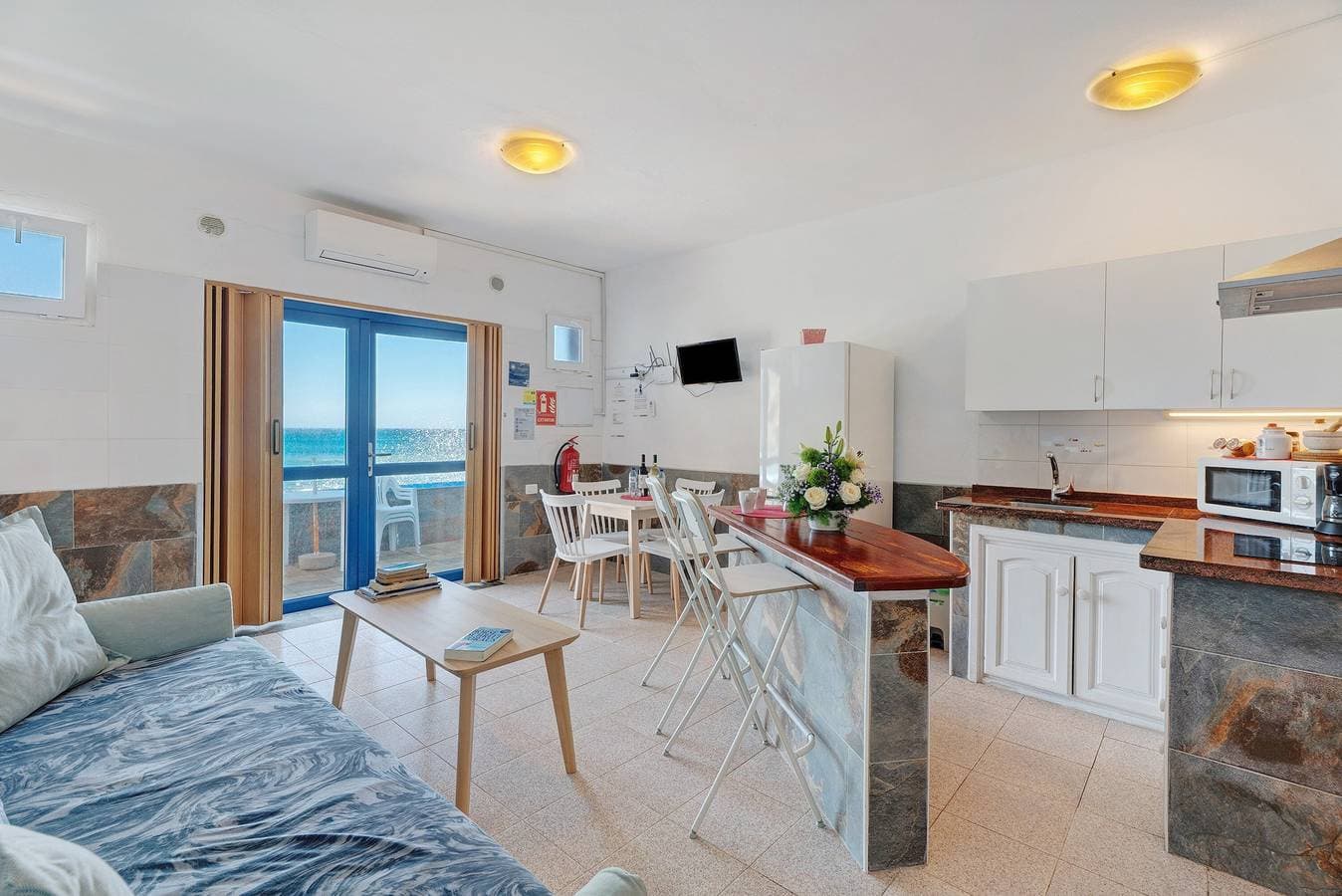 Foto 4 von 29: Apartment 'Playa Azul - 1' mit Meerblick, WLAN und Klimaanlage