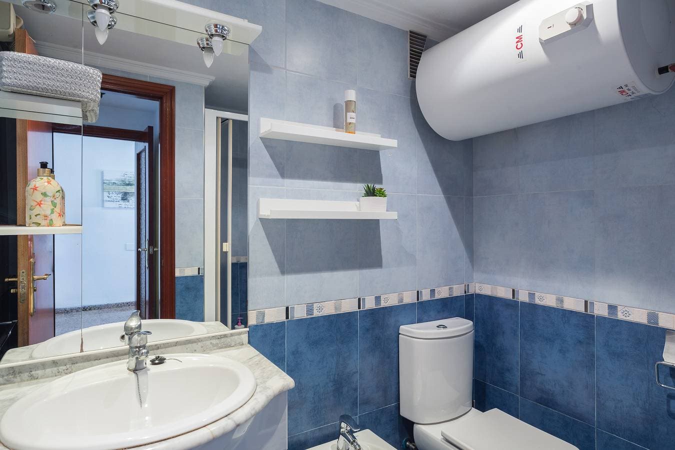 Foto 13 von 28: Apartment 'Los Olivos Bb' mit Meerblick, WLAN und Klimaanlage