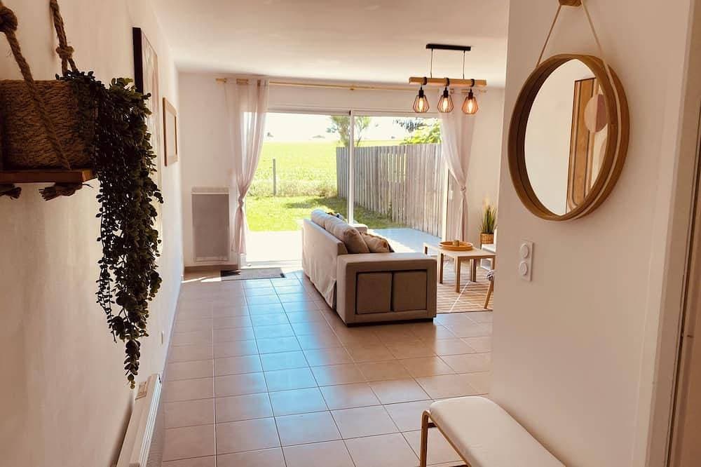 Foto 5 von 15: Maison Moderne Avec Jardin