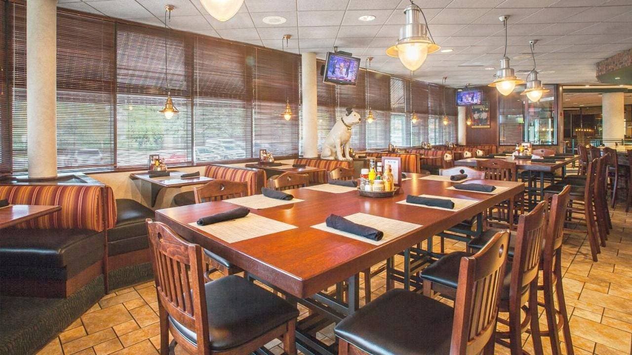 Foto 3 von 28: Crowne Plaza Hotels & Resorts Auburn Hills