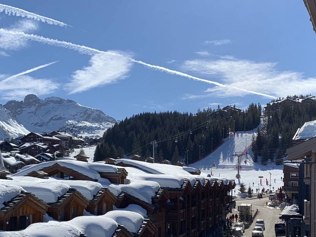 Foto 11 von 19: Wunderschöne moderne Wohnung in Courchevel 1850, 3 Schlafzimmer, Sauna, Parkplatz