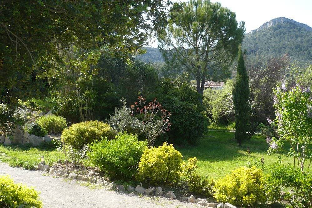 Foto 7 von 18: Natursteinhaus mit Charme , wunderschöner, großer Garten , Pool , Sonnenterrasse