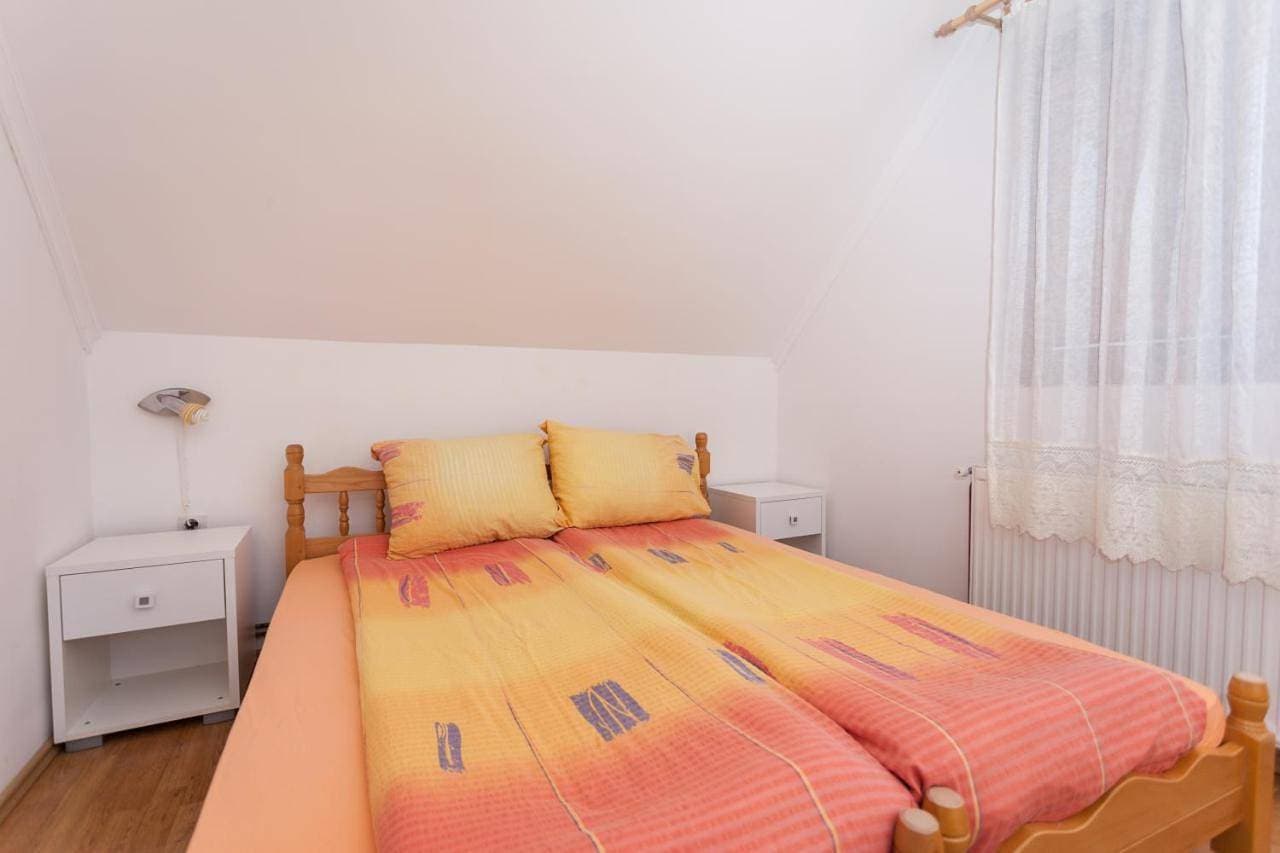 Foto 6 von 15: Basic Triple Room