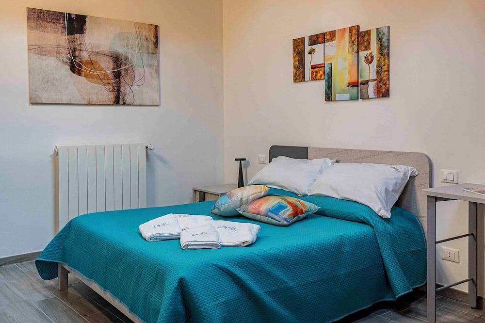 Foto 12 von 30: *4 double rooms *equipped kitchen, *2 smart Tv rooms *air conditioning