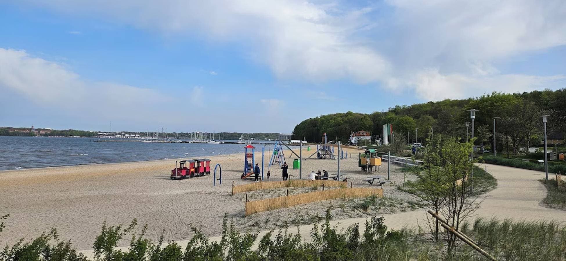 Foto 13 von 15: Ferienwohnung 'Direkt Am Strand' mit Meerblick, Balkon und WLAN