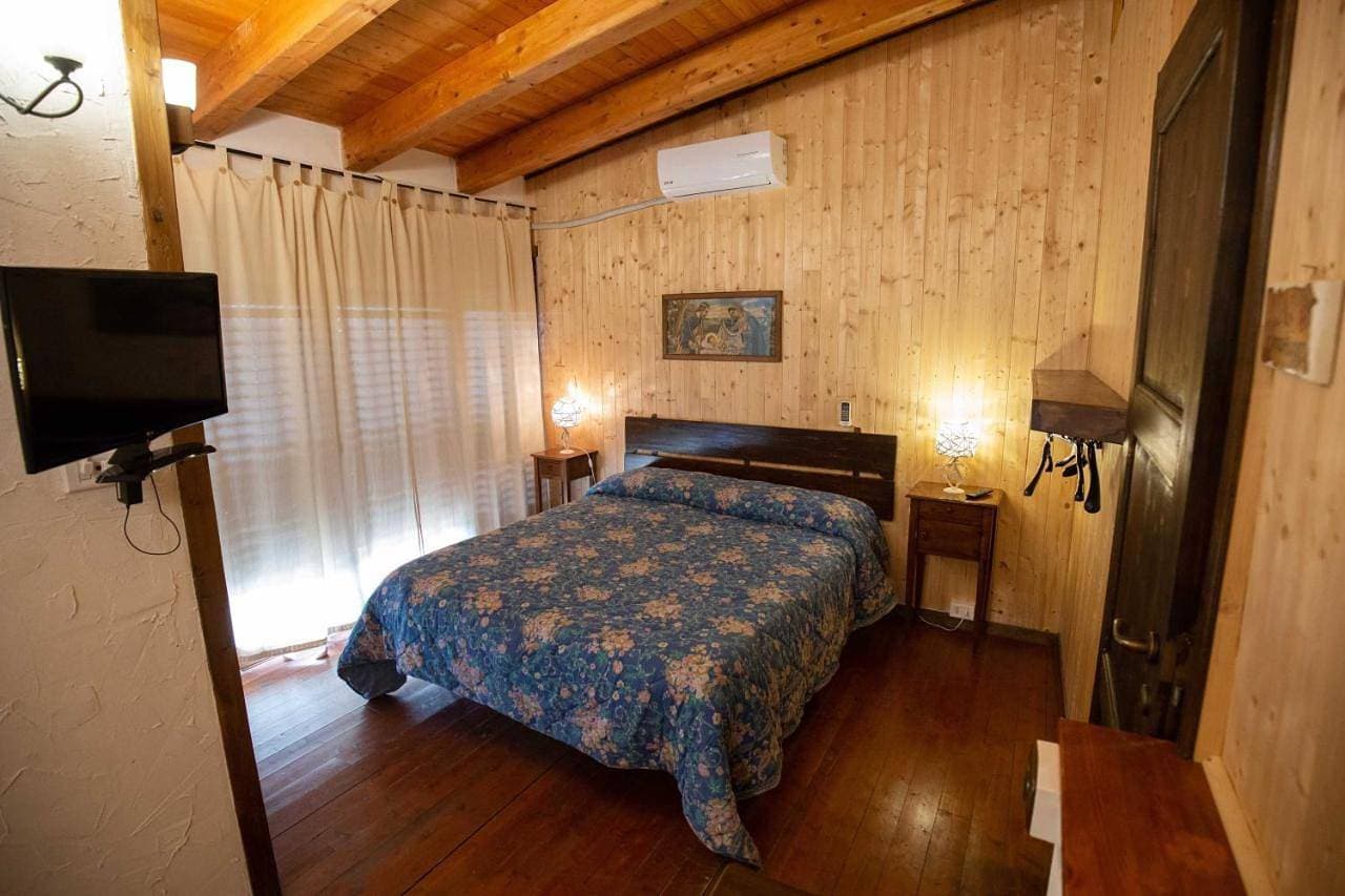 Foto 9 von 14: Double Room with Private Bathroom