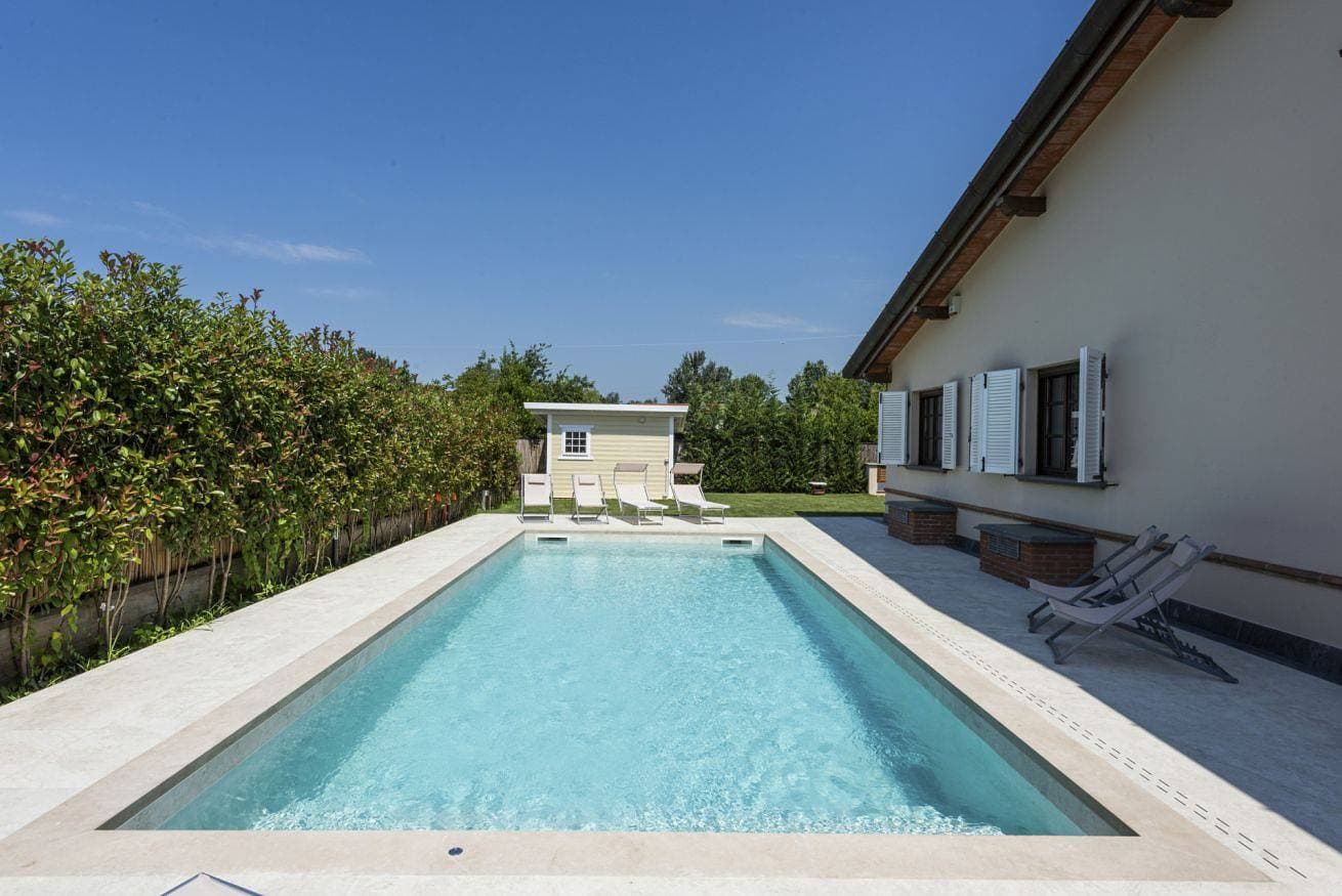 Foto 9 von 40: Villa für 10 Personen mit Garten