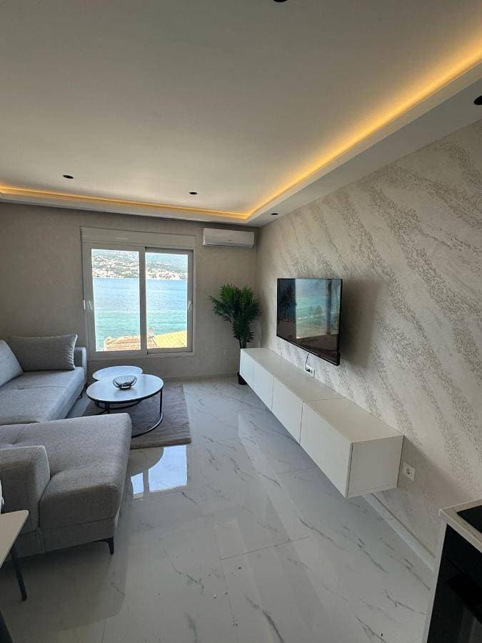 Foto 3 von 43: One-Bedroom Apartment with Sea View and Terrace
