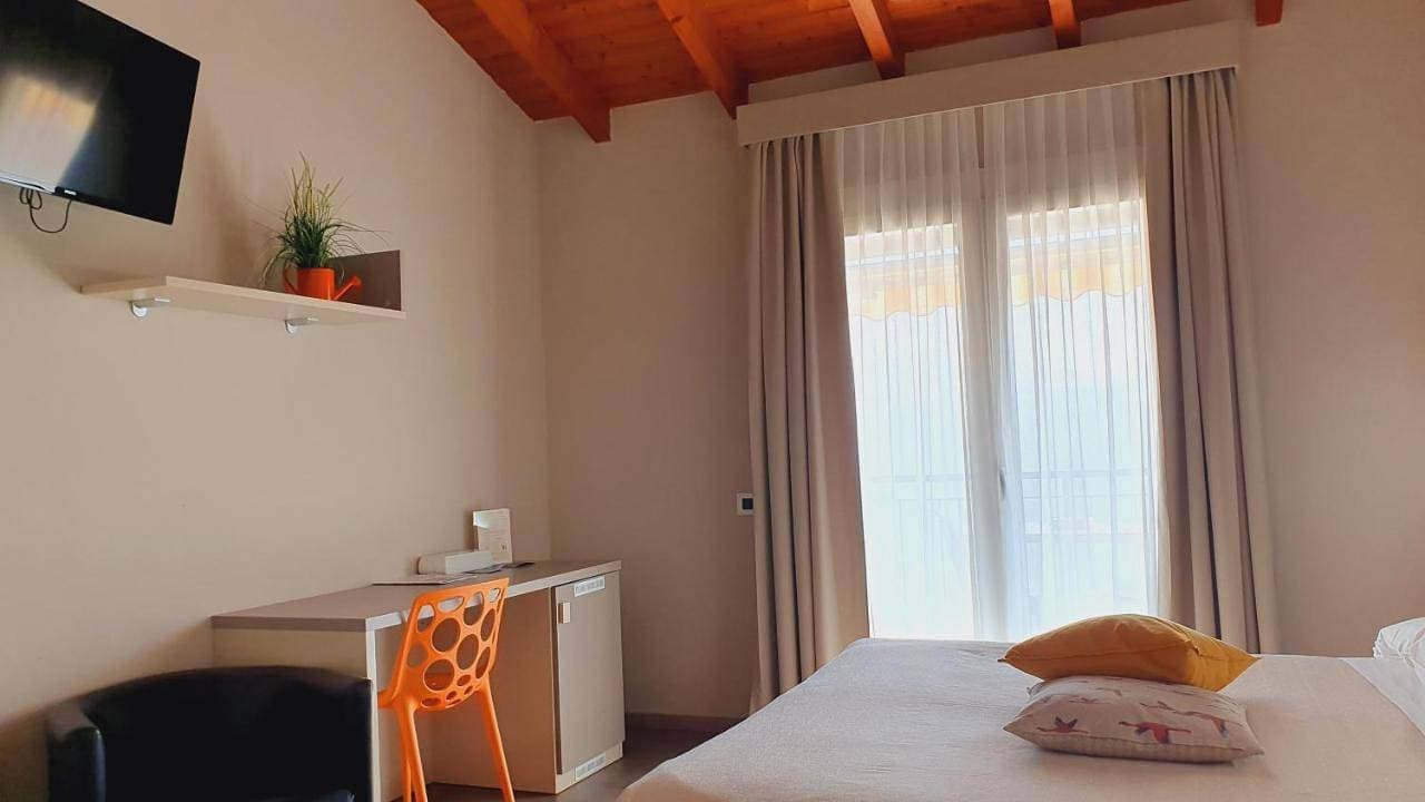 Foto 5 von 13: Deluxe Double or Twin Room with Lake View