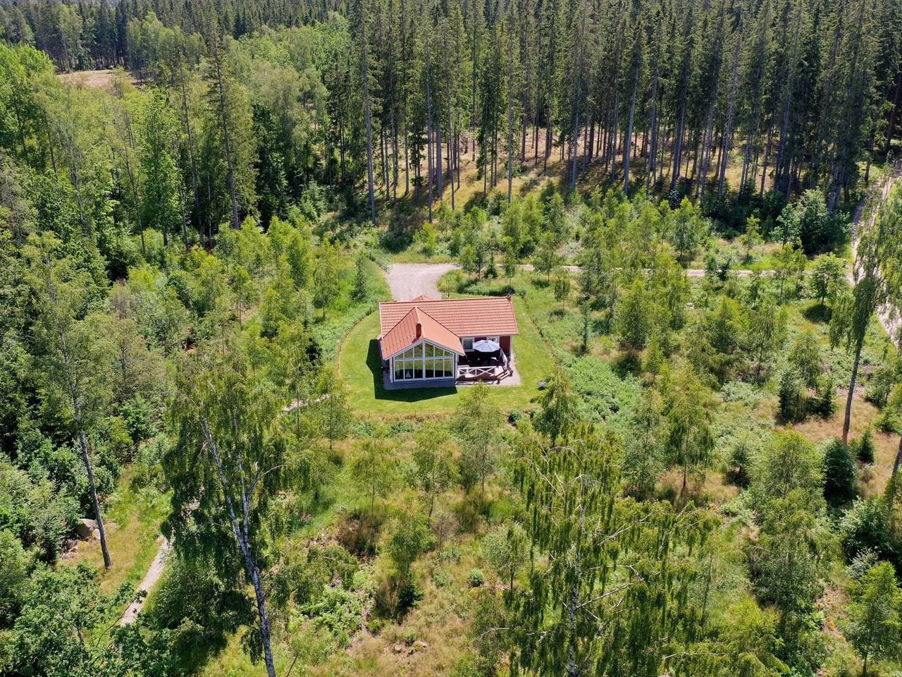Foto 7 von 51: Modernes Haus mit hellem Dekor, mit Blick auf den See