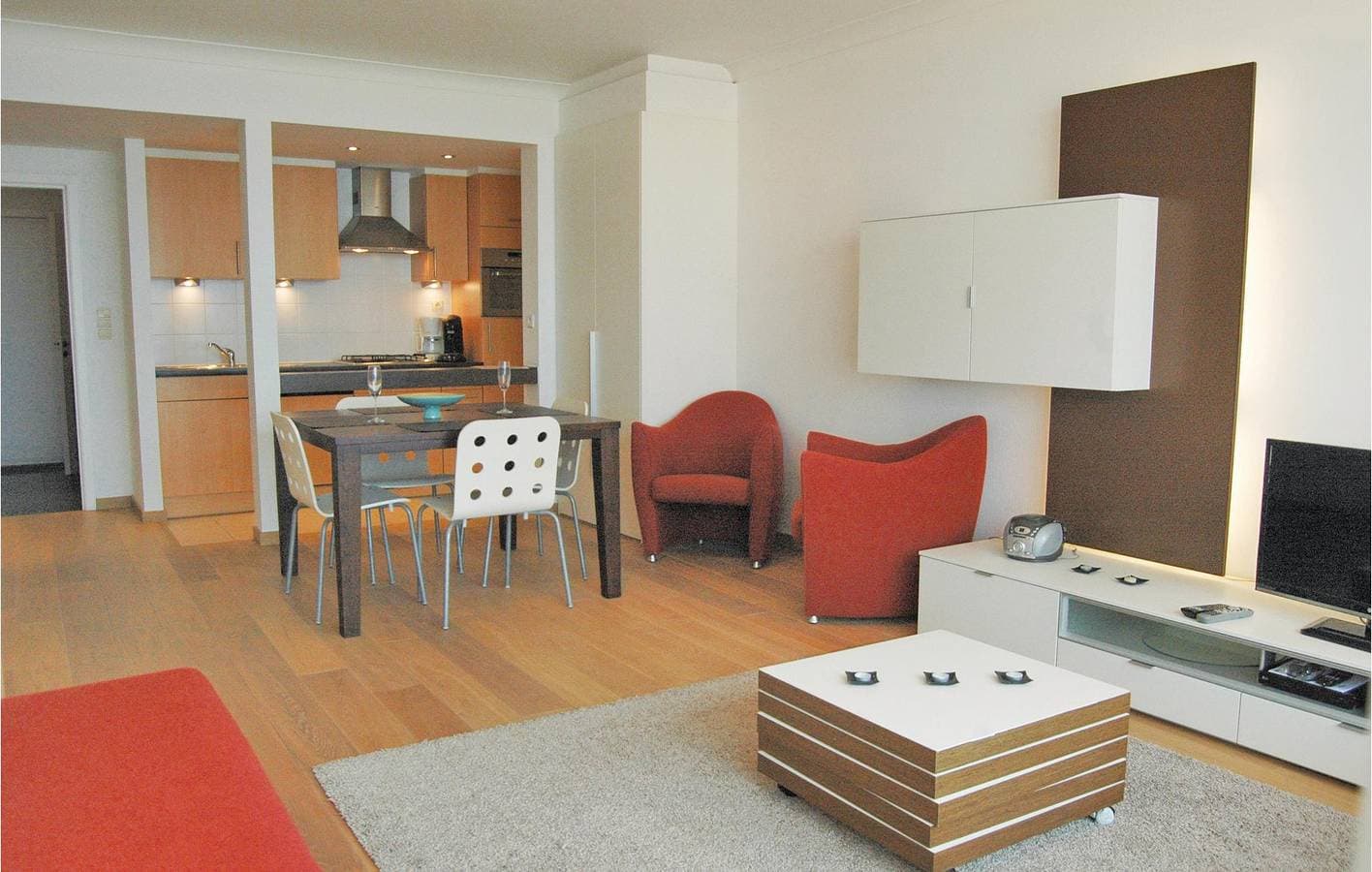 Foto 2 von 11: Ferienwohnung für 4 Personen mit Terrasse