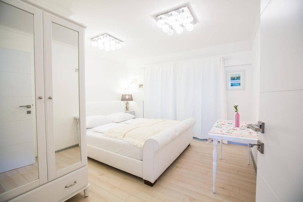 Foto 6 von 18: Comfort Double Room with Lake View