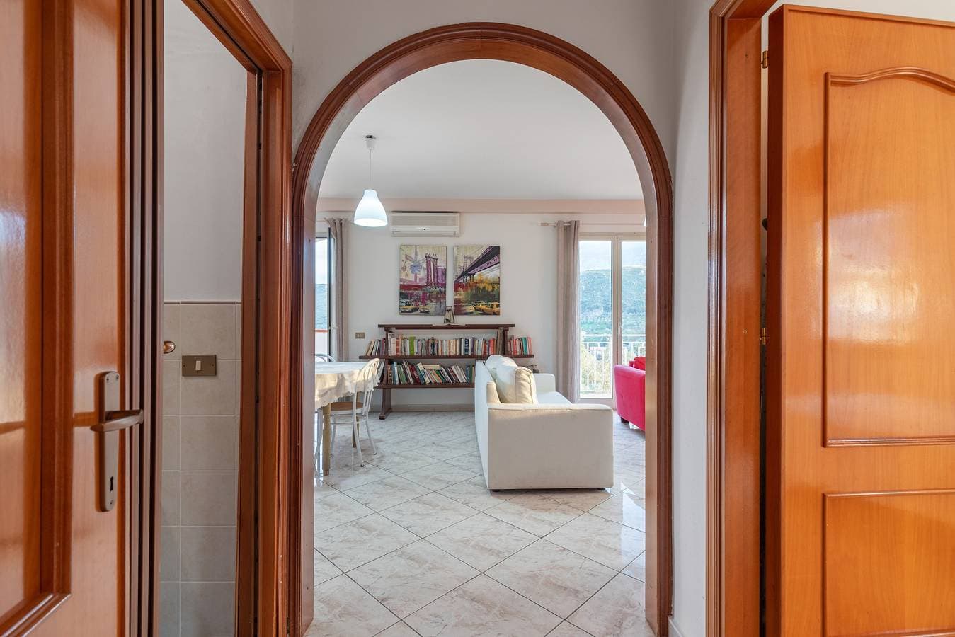 Foto 12 von 26: Apartment "In Villa Marlory" mit Meerblick, 2 privaten Terrassen und WLAN