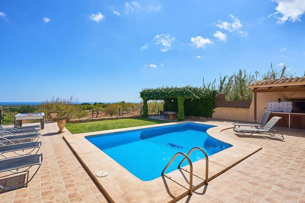 Foto 13 von 30: Garrovers de Shorta, Finca mit Pool, grossem Garten und Blick auf das Land