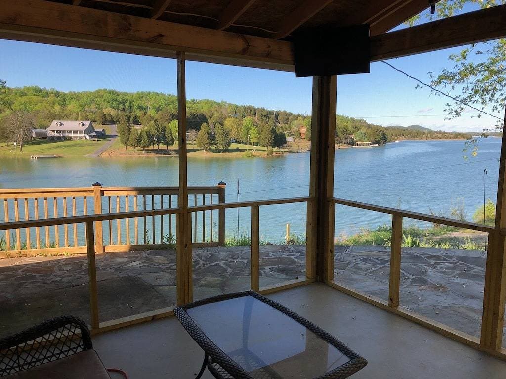 Foto 8 von 34: * Neue Liste * Douglas Lake Front Cabin Retreat mit Bootsrampe und eigenem Dock