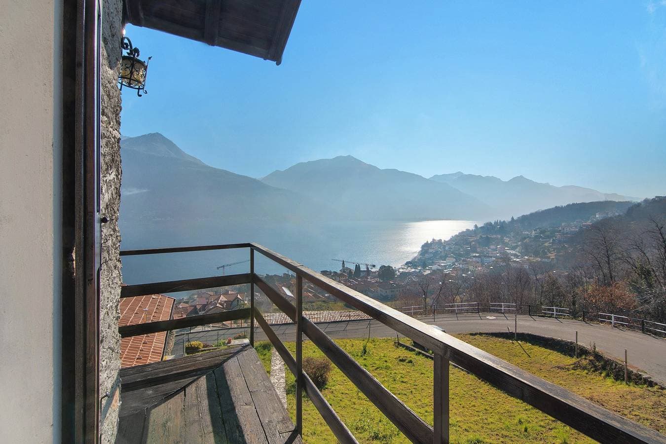 Foto 6 von 24: Ferienwohnung 'Casa sul Lago di Como' mit Seeblick, WLAN und Klimaanlage