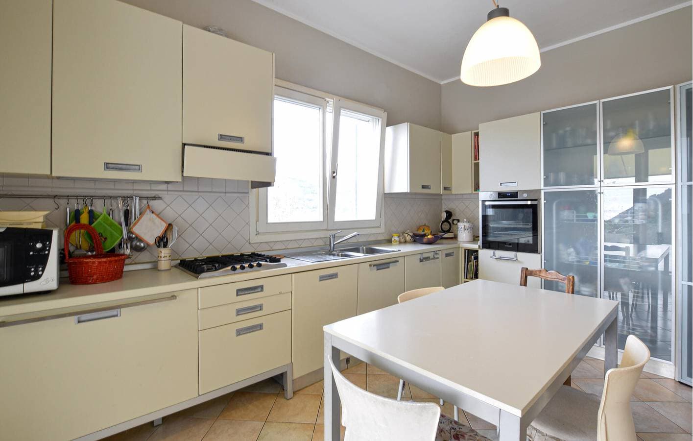 Foto 9 von 29: Gemütliche Ferienwohnung mit Parkplatz und Terrasse in der Nähe von Camporosso