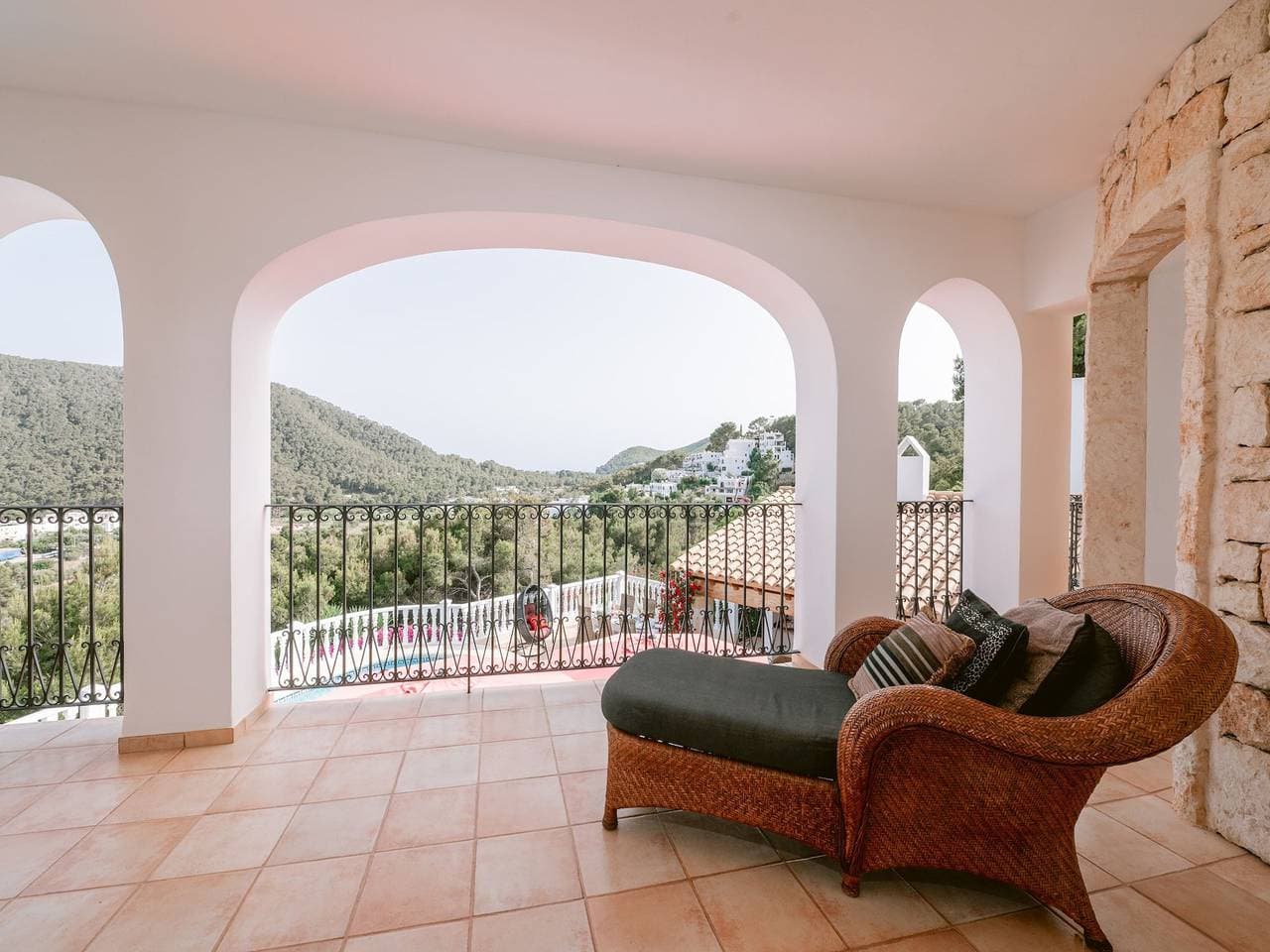 Foto 3 von 38: Villa für 10 Personen mit Balkon