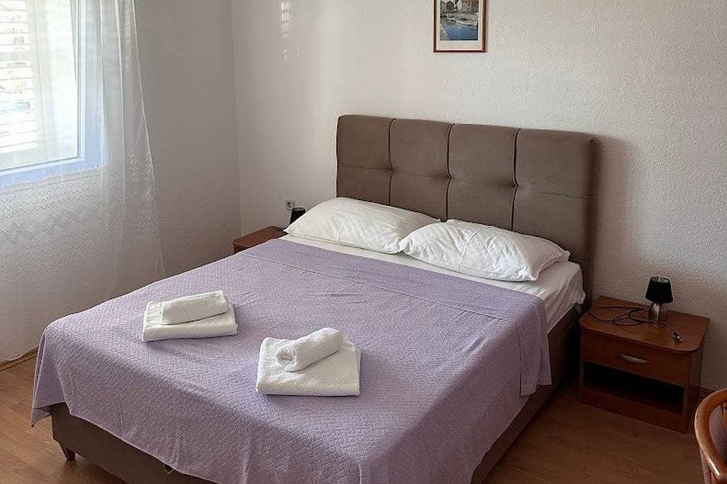 Foto 7 von 12: 2-Zimmer-Ferienwohnung mit Terrasse Zivogosce - Blato, Makarska A-24667-a