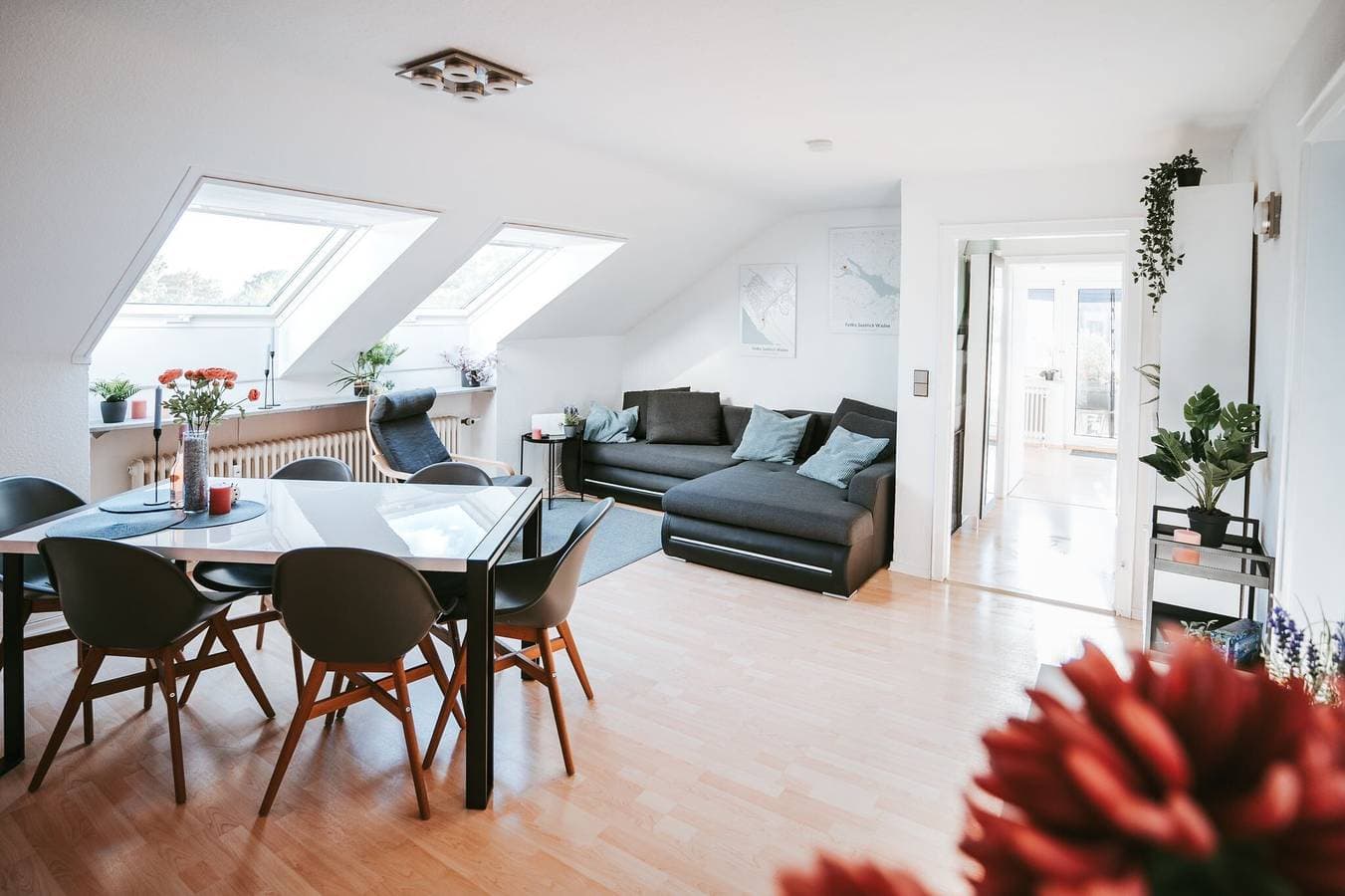 Foto 3 von 25: Ferienwohnung 'Wadee' mit Seeblick, Balkon und Wi-Fi