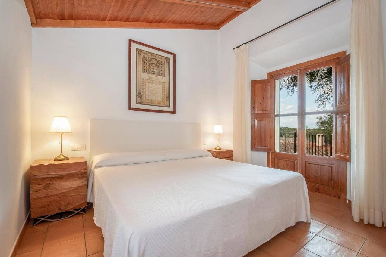 Foto 6 von 11: Double Room with Balcony