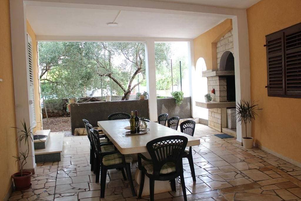 2-Zimmer-Ferienwohnung mit Terrasse Korcula A-25951-b 1