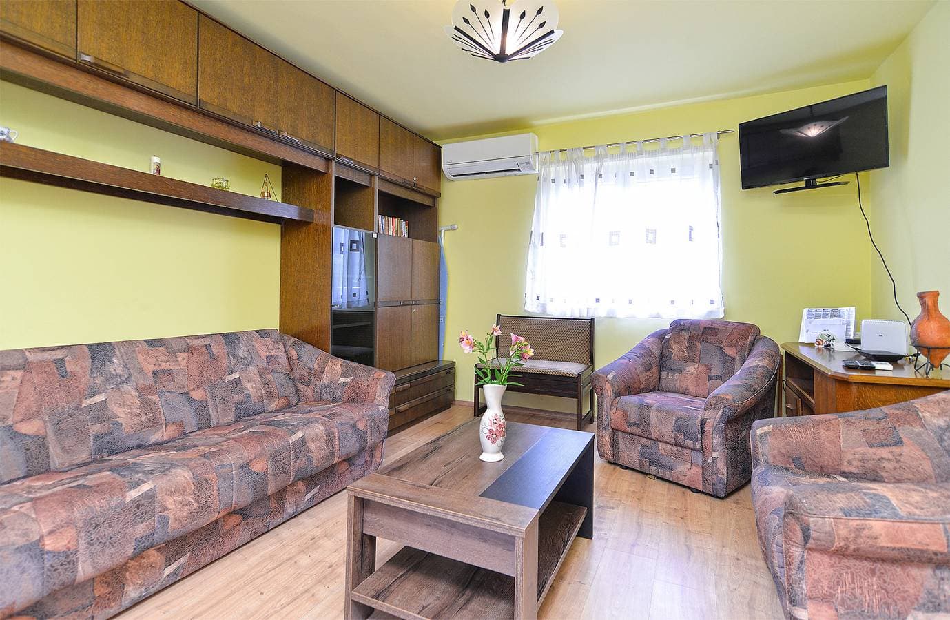 Foto 12 von 24: Ferienhaus für 5 Personen mit Balkon/Terrasse