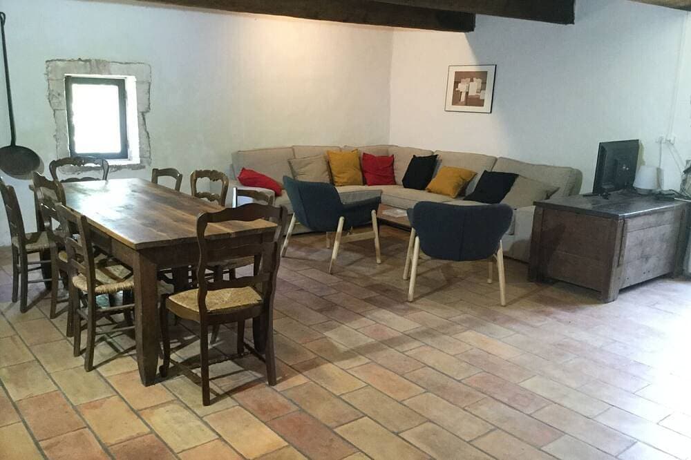 Foto 10 von 26: Typisch provenzalisches Bauernhaus in einer außergewöhnlichen Naturlandschaft, dem Alpilles Park