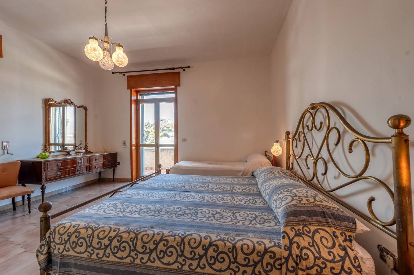 Foto 10 von 23: Ferienwohnung 'Lucia' mit Meerblick, privater Terrasse und Klimaanlage