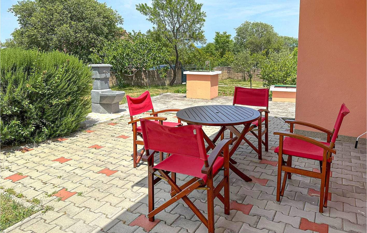 Foto 4 von 22: Gemütliche Ferienwohnung mit Terrasse, Küche, WLAN und Parkplatz