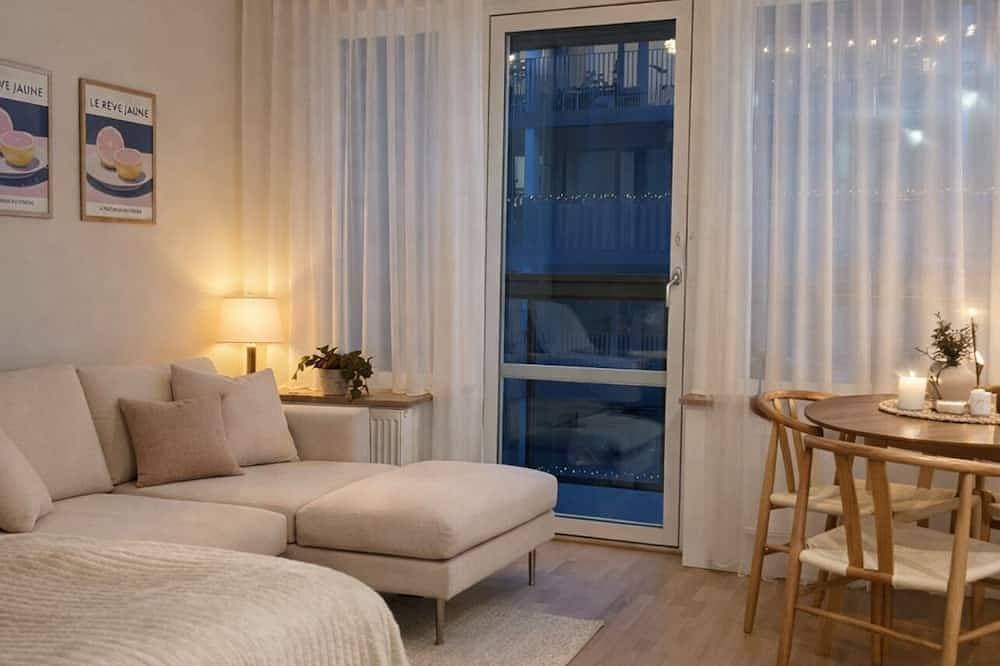 Modern studio with balcony in central Stockholm 1
