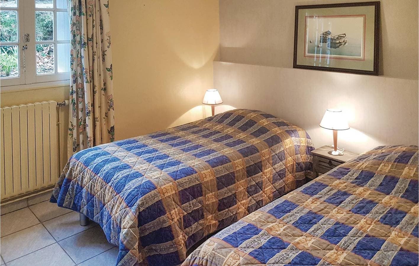 Foto 8 von 22: Gemütliches Locronan Apartment mit Babybett & TV