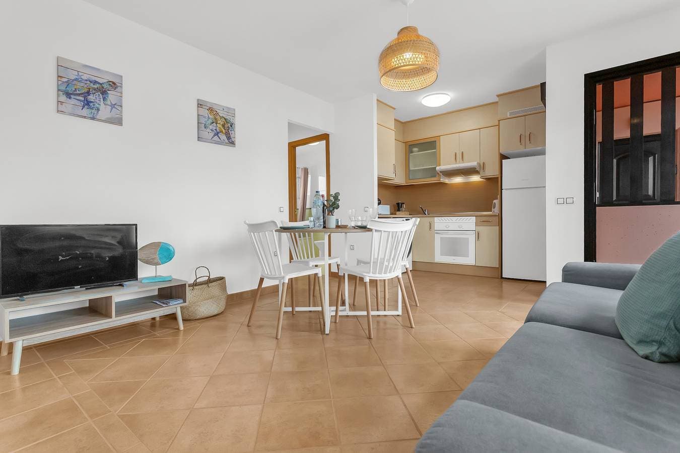 Foto 5 von 30: Ferienvilla 'Manuela' mit Bergblick, Gemeinschaftspool und WLAN