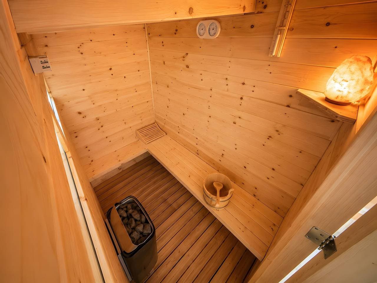 Foto 6 von 21: Zimmer „Camera Genziana“ mit Bergblick, WLAN und Klimaanlage