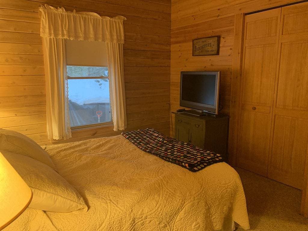 Foto 8 von 13: Inselblockhaus in Maine mit Meerblick